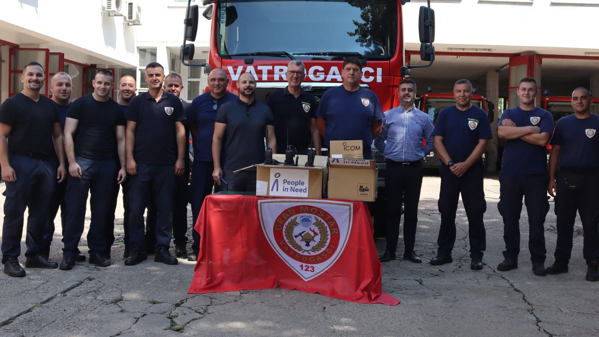 Donirane 24 digitalne radio stanice Profesionalnoj vatrogasnoj postrojbi Grada Mostara 