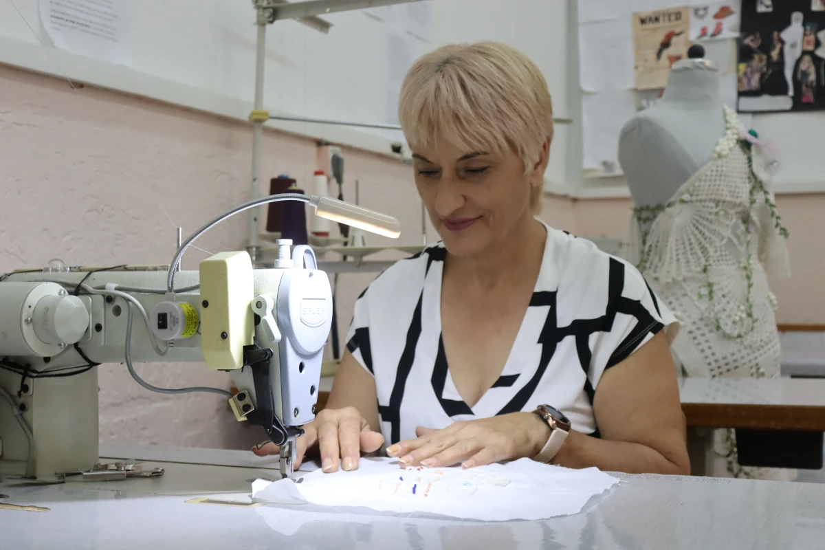 Stili i qëndrueshëm: Të rinjtë kundër mbeturinave të tekstilit në Maqedoninë e Veriut
